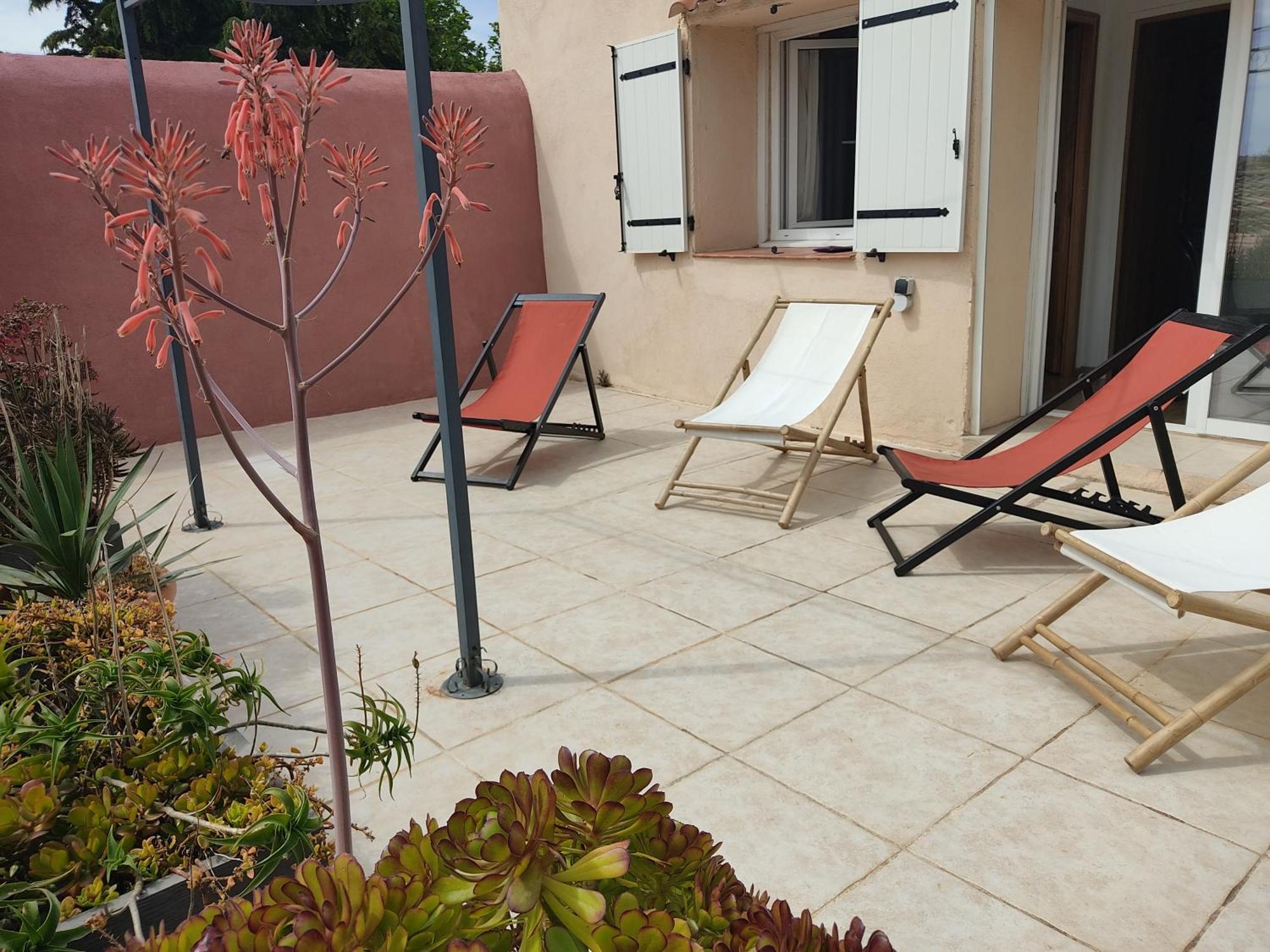 Marine Homestay